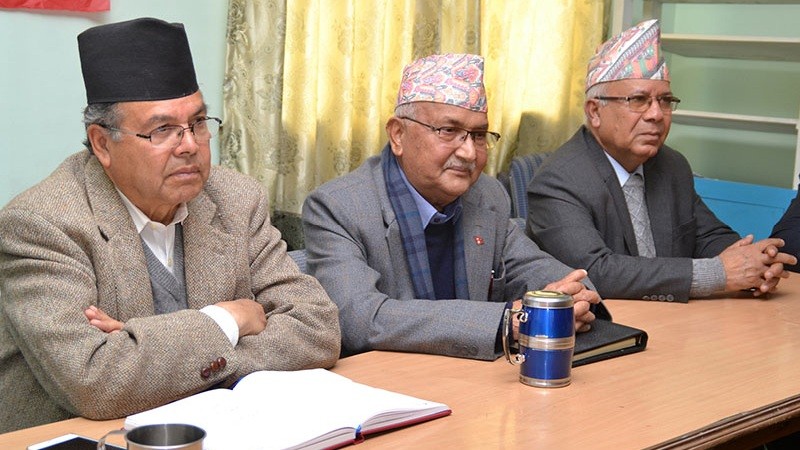 अन्ततः माधव-झलनाथ शक्तिको शरणमा ओली, ४ नेतामाथिको कार्वाही फिर्ता गरियो