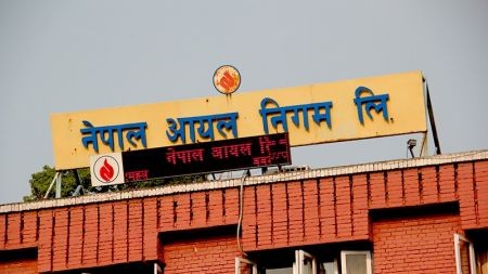 पेट्रोलियम ढुवानी गर्ने ट्यांकरको भाडा १० प्रतिशतसम्म वृद्धि हुँदा निगमलाई ८० करोड भार