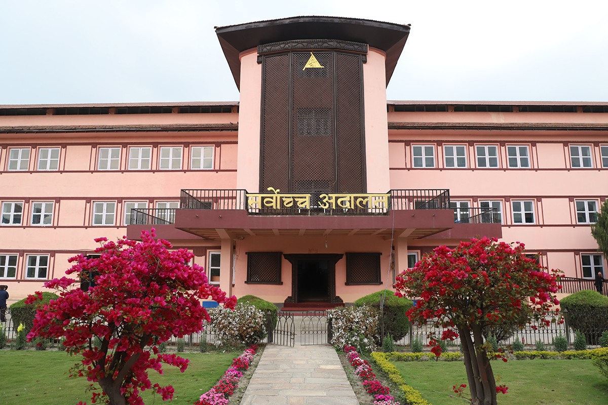 सांसद नभएका ७ मन्त्रीको मन्त्रीपद गुम्यो