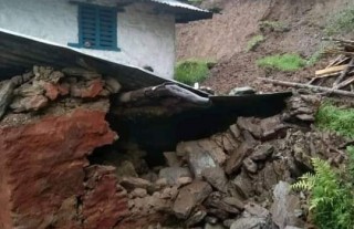 गुल्मीमा एउटै वडामा ५० भन्दा बढी घर जोखिम