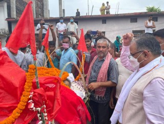 मेरो पनि ४० वर्षकी छोरी क्यान्सरबाट गइन्ः प्रचण्ड