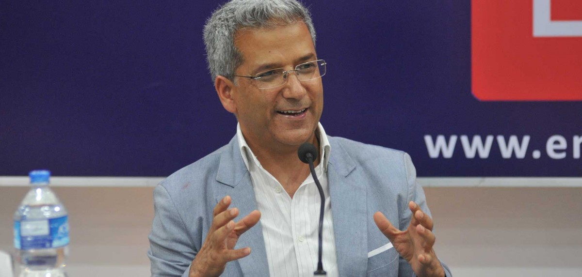 चार पटक  प्रधानमन्त्री भइसकेका देउवाको पनि ढङ्ग छैनः रवीन्द्र मिश्र