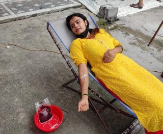 रुपन्देहीका टोल टोलमा रक्तदान, एकैदिन १२५ युनिट रगत संकलन 