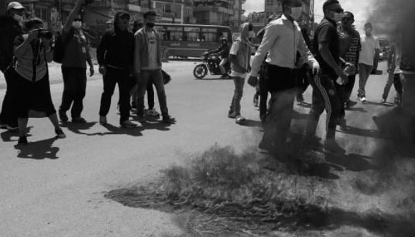 'मर्यादापूर्वक व्यवहार गरि ड्युटी पूरा गर्नु पर्नेमा प्रहरीले अपमान गर्यो' - पारस पुत्री कृतिका