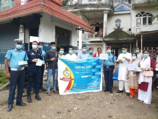 विरगंजमा तपाईको माक्स खोई अभियान अन्तर्गत ५ सय माक्स वितरण गरियो 