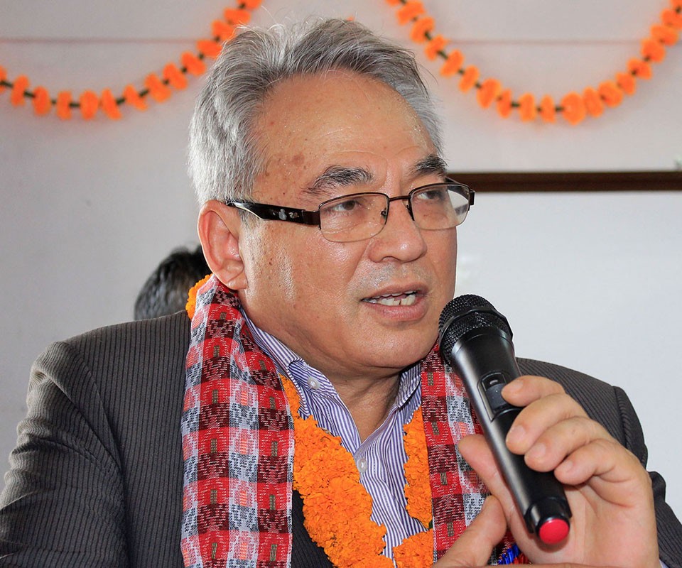 बादलको संयोजकत्वमा एमालेले बनायो कार्यदल, केन्द्रीय कमिटी बैठक असारमा