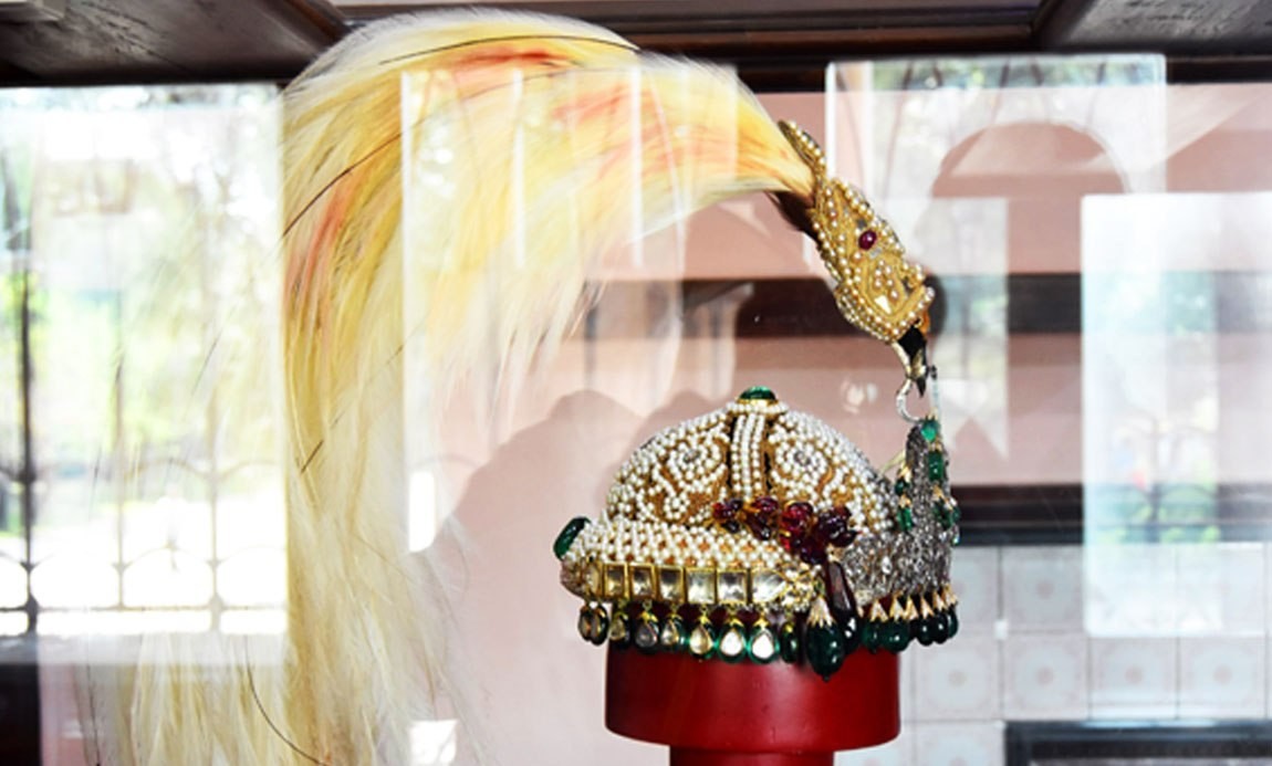 श्रीपेच चोर्ने प्रयास गर्ने  एक युवक पक्राउ