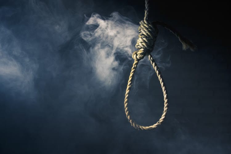 कक्षा १२ मा अध्ययनरत १९ बर्षिया किशोरीको झुन्डिएर मुत्यु 