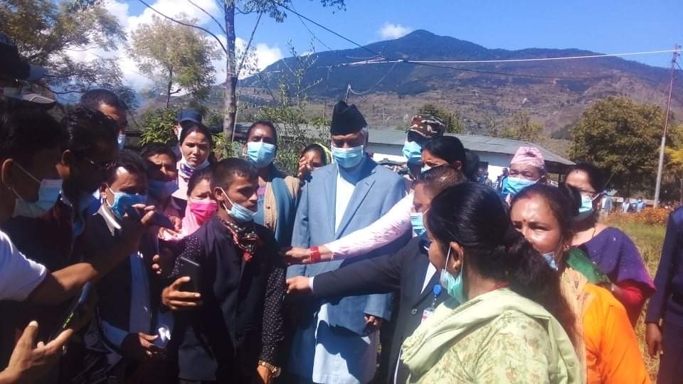 प्रधानमन्त्री देउवाद्वारा सुदुरपश्चिममा बाढीपहिरो प्रभावित क्षेत्रको अनुगमन 