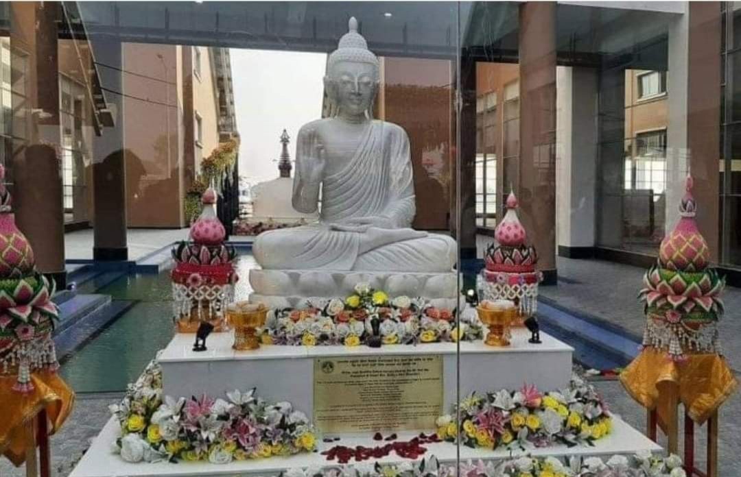 राष्ट्रपति भण्डारीद्वारा भैरहवा बिमानस्थलमा बुद्धमुर्ति अनावरण