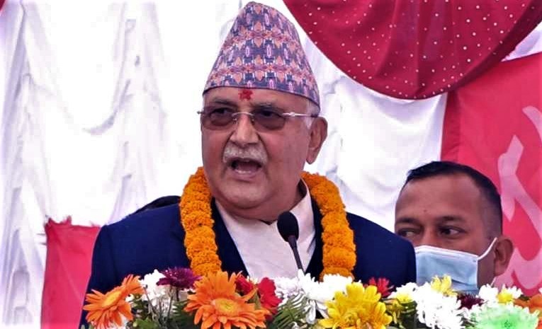 'हिजो मलाई काम गर्न नदिनेहरू आज देउवाका खुट्टा तानिरहेका छन्'- ओली