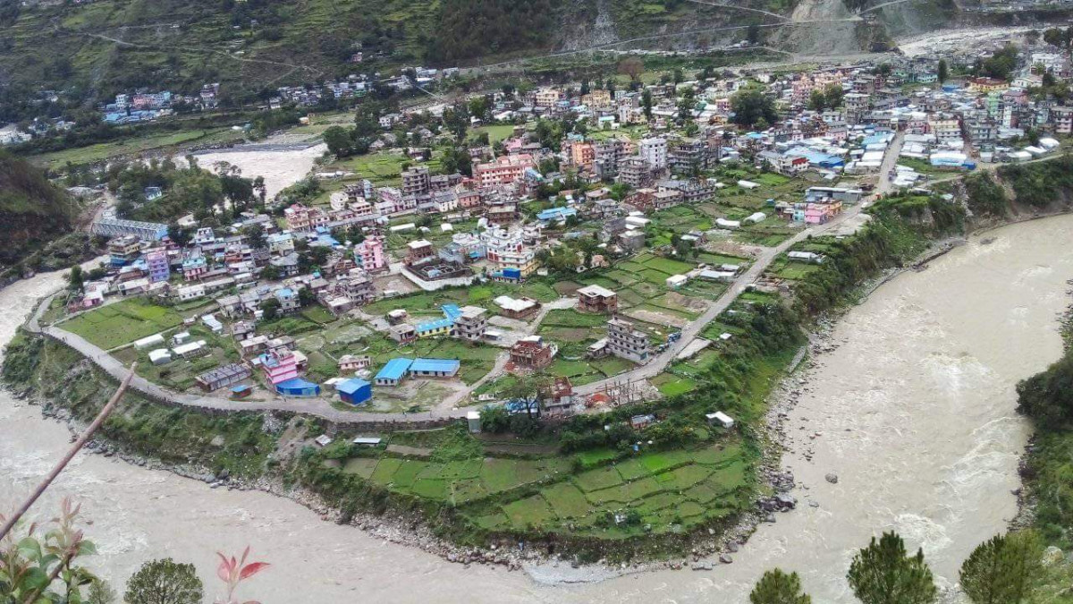गएराती देखि परेको बर्षाको  कारण बझाङमा विद्युत देखि इन्टरनेट सेवा अवरोध