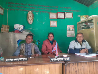 प्रस्तरकला वाटिका निर्माणका लागि स्मृति सामुदायिक वनले प्रस्तरकला कार्यशाला गर्ने