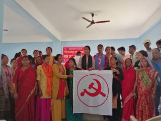 सुनवल-७ मा एमाले-काङ्ग्रेस परित्याग गरि दर्जनबढी नेताकार्यकर्ता माओवादीमा प्रवेश