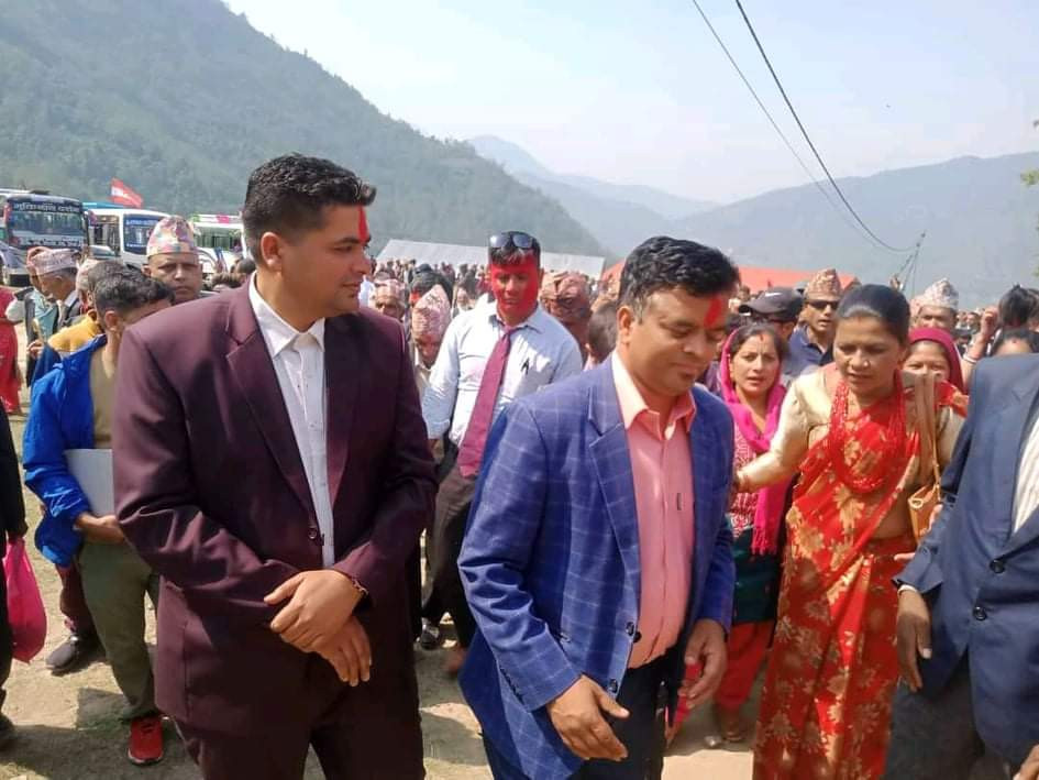 मालिकामा गठबन्धनका उमेदवारहरुको मनोनयन दर्ता