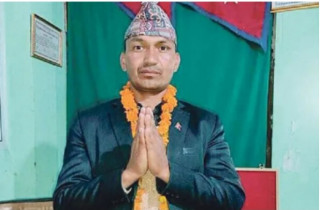 ३६५ दिननै दशैं मनाउने व्यवस्थादेखि हेलिकप्टरबाट बीउ छर्ने उम्मेदवारलाई जम्मा दुई मत