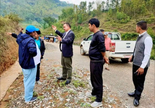 नगरप्रमुख पन्थीद्वारा बुटवल–सालझण्डी–तम्घास सडकको अनुगमन 