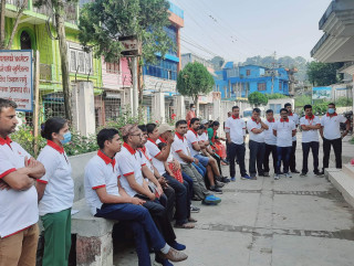 अस्पतालका बिरामीलाई फलफूल बितरण गरेर मनाईयाे गुल्मीमा रक्तदाता दिवस