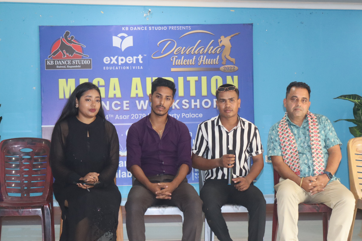 `देवदह ट्यालेन्ट हन्ट’ फाइनलमा दुर्गेश थापा आउने 