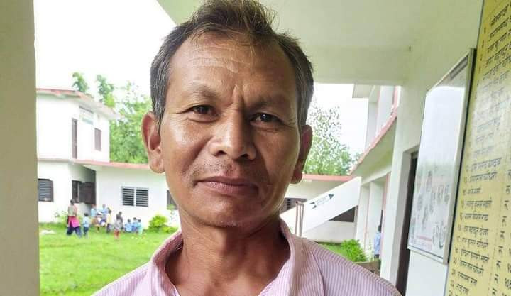 कैलालीमा ट्रक र इभी भ्यान ठोक्किदा १० जना घाइते