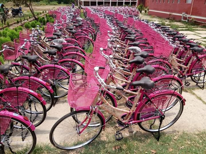 छोरी पढाउँन गुलाबी साईकल खरिद गर्दा १० करोड ३३ लाख भ्रष्टाचार, ८ जनाविरुद्ध मुद्दा