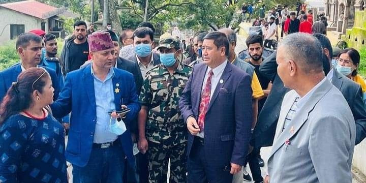 संस्कृतिमन्त्री जीवनराम श्रेष्ठद्वारा पशुपति मन्दिर क्षेत्रको अवलोकन