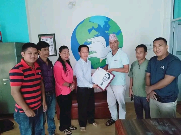 सत्यनारायणलाई पत्रकार महासंघको संस्थापक अध्यक्ष घोषणा गर्न ज्ञापनपत्र