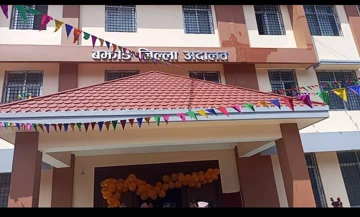 कार्यवाहक प्रधानन्यायाधीश दिपक कुमार कार्कीद्वारा जिल्ला अदालत भवनको उद्घाटन