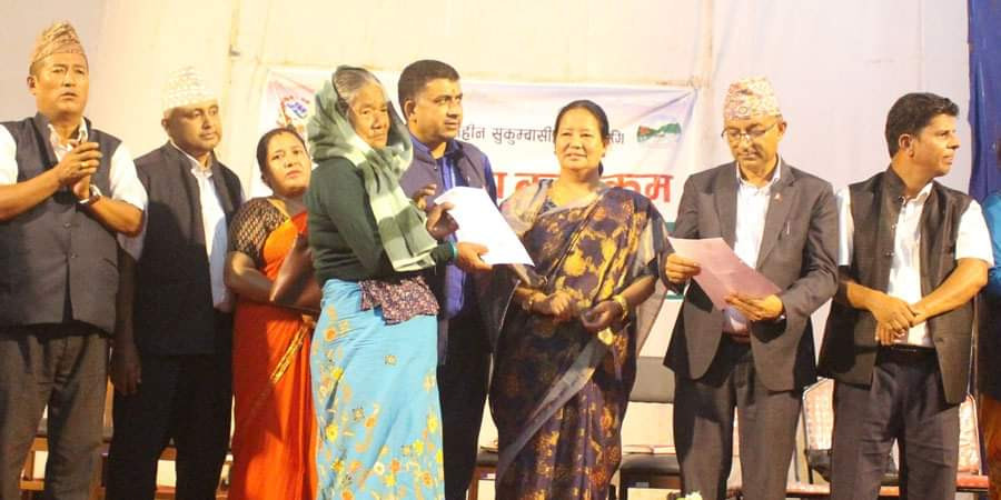 पोखरामा यसरी पोखियो निस्सा (सेतो पुर्जा) पाउँदाको खुसी