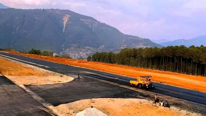 एकतीस वर्षयता बलेवा विमानस्थल राजनीति गर्ने थलो बन्दै