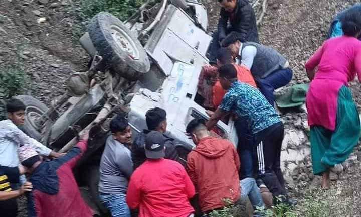रोल्पामा जीप दुर्घटना हुँदा ३ जनाको मृत्यु, १२ यात्रु घाइते