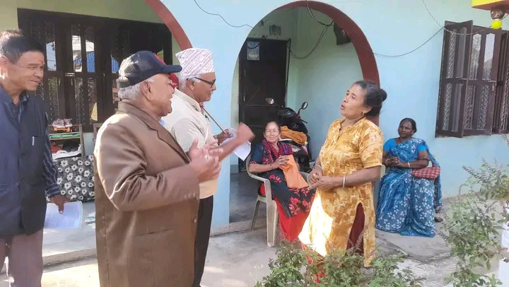 'चुनाव बहिष्कारको अपिल गर्दै घर दैलौ'