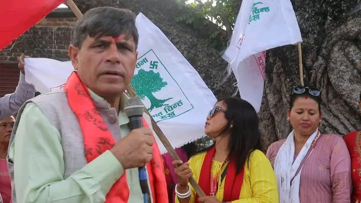 मतदातामाझ घनश्यामका 'तीन बाचा': इमानदारीता, संविधानको रक्षा र क्षेत्रको विकास