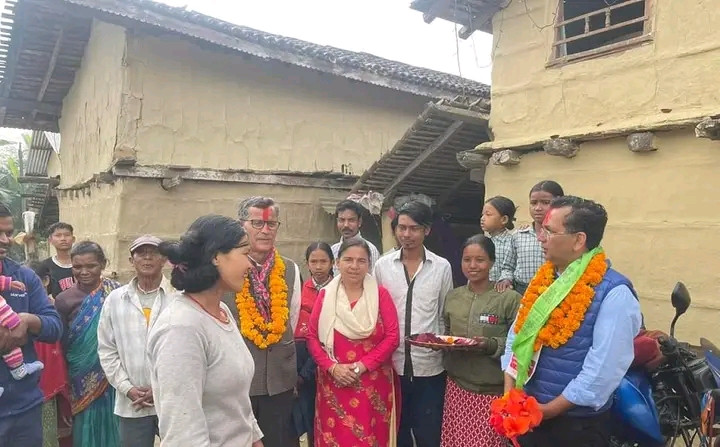 नेकपा (माओवादी केन्द्र)बाट चितवन क्षेत्र नं. ३ मा  डा. भोजराज अधिकारी उम्मेदवार