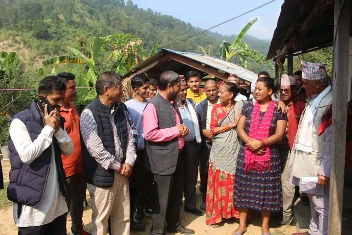 रुपन्देही- ५:  घरदैलौमा ब्यस्त गठबन्धनका उम्मेदवार शाह र पहाडी