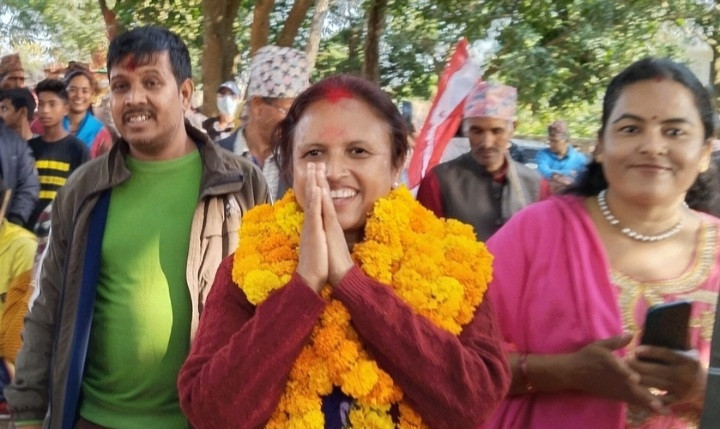 एमाले महासचिवलाई हराउँदै माओवादीकी रेखा विजयी