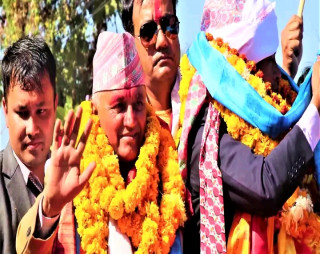 मुख्यमन्त्रीको जिम्मेवारी पाए योग्यतापूर्वक पुरा गर्ने कोसिस गर्छु: खगराज अधिकारी