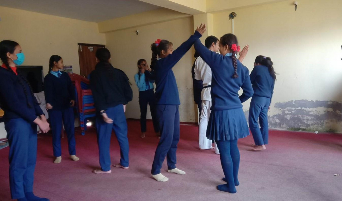 विद्यार्थीलाई अंगरक्षा तथा कानुनी सचेतना तालिम