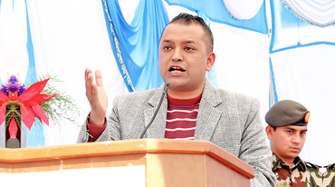 गगनले पोखरा पुगेर भने `कांग्रेस पार्टी फेरि उठ्छ´