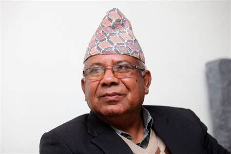 स्वदेश फर्किए एकीकृत समाजवादीका अध्यक्ष माधव नेपाल