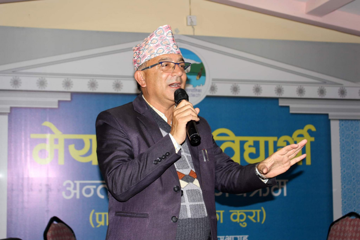 पोखरा महानगरका मेयर र विद्यार्थीबीच अन्तर संवाद