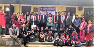 रास्ट्रिय पुस्तक दिवसको अवसरमा शैक्षिक सामग्री बितरण