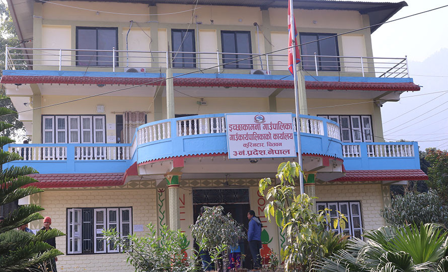 इच्छाकामनाका प्रमुख प्रशासकीय अधिकृतलाई कुटपिट गर्ने दुई जना पक्राउ