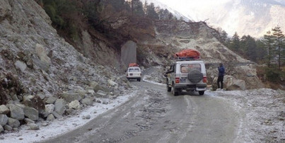बेनी जोमसोम सडक मर्मत तथा पुनर्निर्माणको काम तीव्र