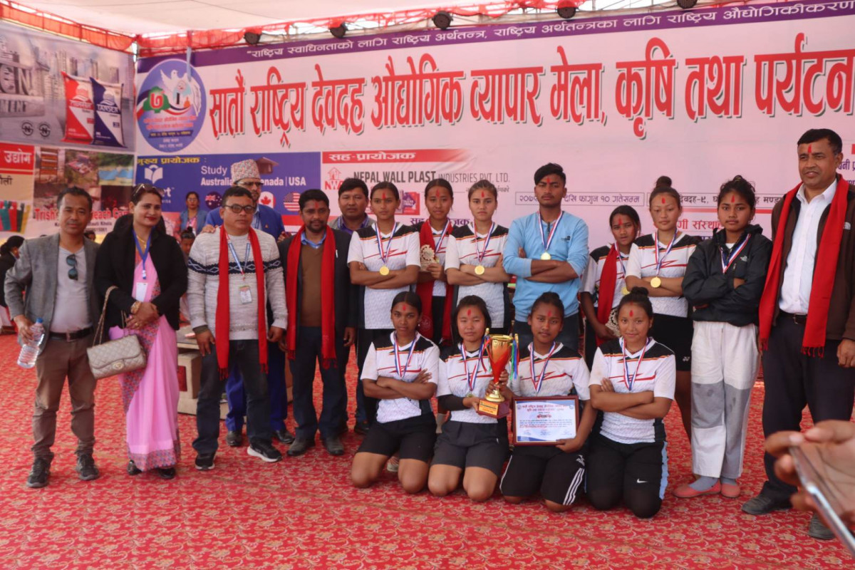 देवदह मेलामा आयोजित छात्रा भलिबल प्रतियोगिताको विजेता बन्यो जनप्रिय मावि
