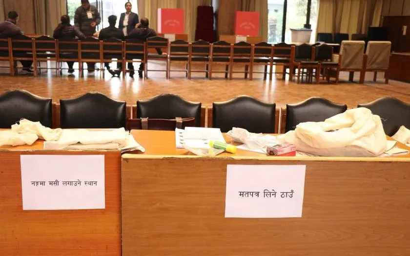 राष्ट्रपति निर्वाचन: मतदान स्थलमा मोबाइल लैजान प्रतिबन्ध, लगे जफत हुने
