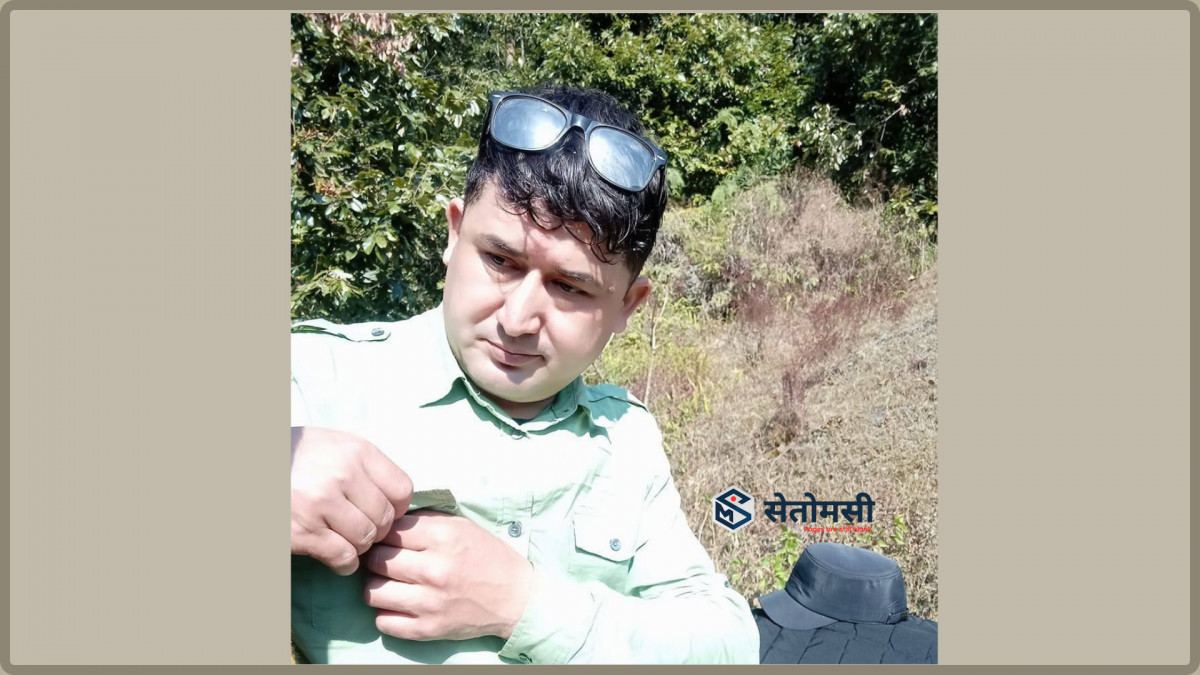 गजल: स्वयम् राखेर दिलमा दिल दुखायो...
