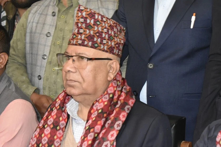 एमाले संसद् विघटनको दाउमा छ : माधव नेपाल