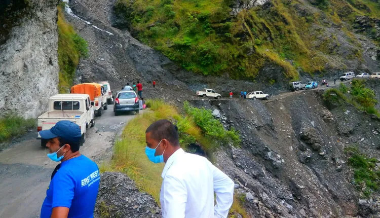 बेनी जोमसोम सडक मर्मत तथा पुनर्निर्माणको काम तीव्र