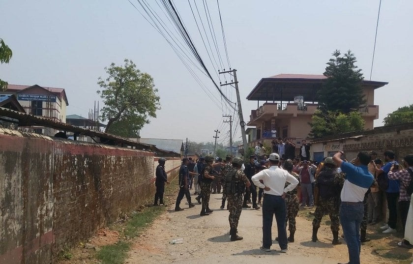 चितवनको नवकिरण कमलकुसुम केन्द्र तनावग्रस्त, मतदान प्रभावित